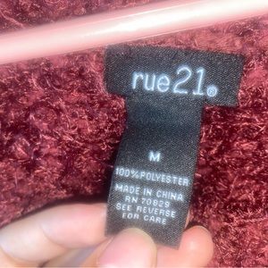 Médium polyester sweater, crop top